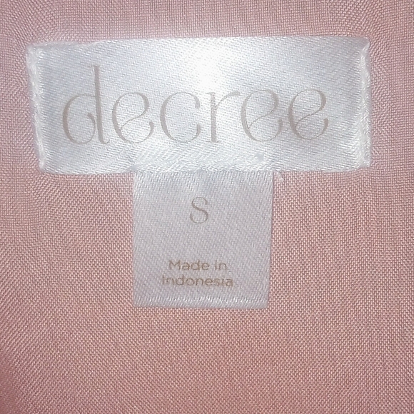 Decree Women's Paisley Folksy Peach Fully Lined Shortall With Wrap Top W… - Picture 9 of 11